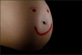 Babybauch Schwangerschaft Smiley Fotograf Bremen