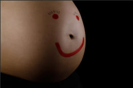 Babybauch Schwangerschaft Smiley Fotograf Bremen